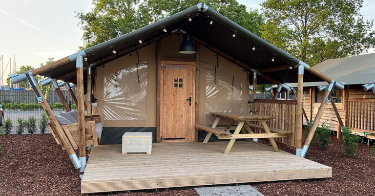 Außenansicht des Glampingzeltes 4 Personen - Waterherberg it Beaken