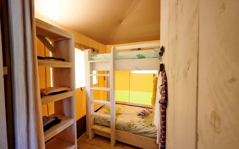 Etagenbett im Glampingzelt 6 Personen - Waterherberg it Beaken